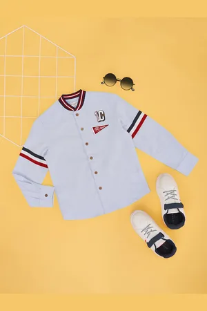 Pantaloons Boys Spread Collar Varsity Solid Cotton Casual Shirt