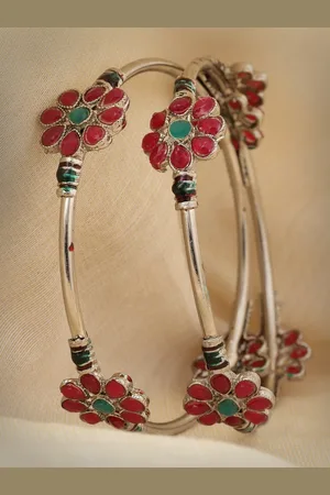 Sukkhi Set Of 2 Rhodium Plated Floral Silver Oxidised Bangle