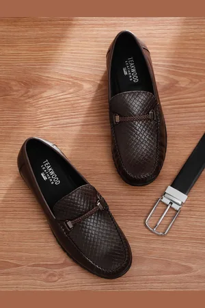 Teakwood Leathers Men Textured Leather Loafers