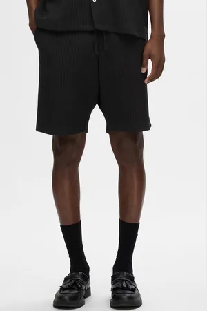 SELECTED Men Loose Fit Shorts