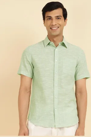 Fabindia Men Solid Spread Collar Slim Fit Casual Shirt