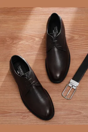 Teakwood Leathers Men Textured Leather Formal Derby Shoes