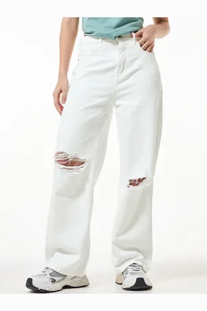Bewakoof Women White Baggy Straight Fit Slash Knee Cotton Jeans