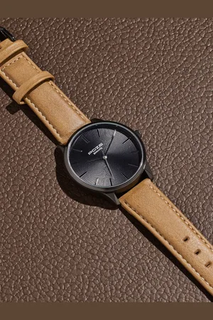 Sonata Men Dial & Leather Straps Analogue Watch SP70046NL01W