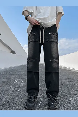 HERE&NOW Men Straight Fit Highly Distressed Jeans