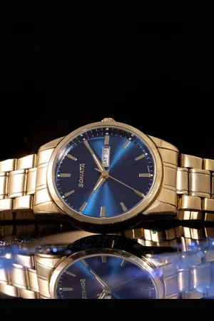 Sonata Men Dial & Stainless Steel Bracelet Style Straps Analogue Watch 77147YM01