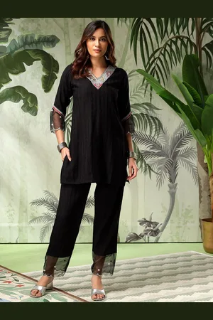 Bani Women Embroidered Tunic With Trouser