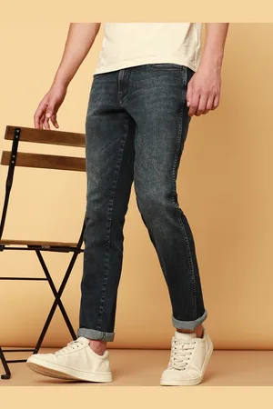 Wrangler Men Skanders Slim Fit Low-Rise Light Fade Cotton Stretchable Jeans