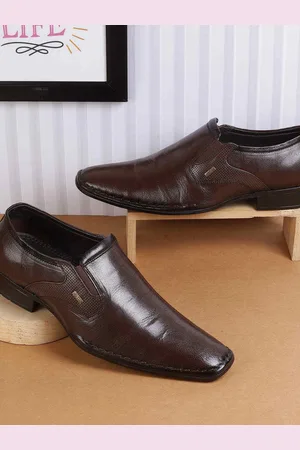 Metro Men Textured Leather Formal Slip On Shoes