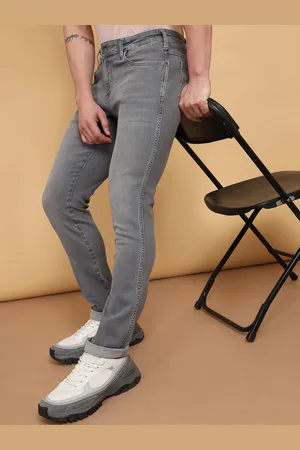 Wrangler Men Skanders Slim Fit Low-Rise Heavy Fade Stretchable Jeans