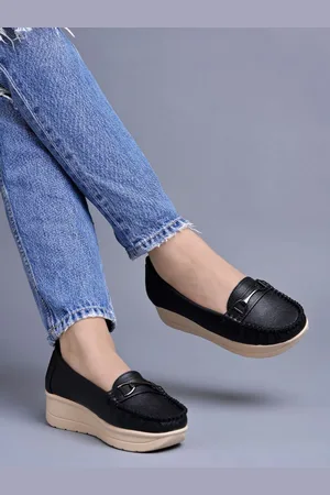 Shoetopia Women Western Embellished Slip-On Loafers