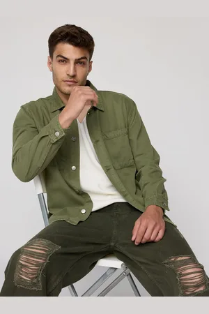 FREAKINS Men Spread Collar Solid Cotton Relaxed Fit Casual Shirt