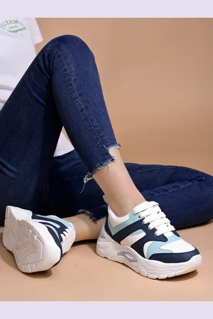 Shoetopia Women Colourblocked Sneakers
