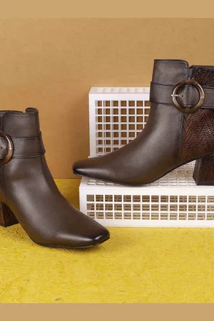 Metro Women Textured Block-Heeled Ankle Length Boots