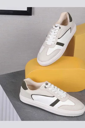 Metro Men Colourblocked Lace-Ups Sneakers