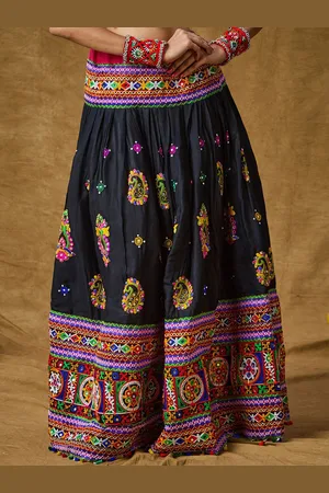 SALWAR STUDIO Women Embellished Flared Maxi Skirt