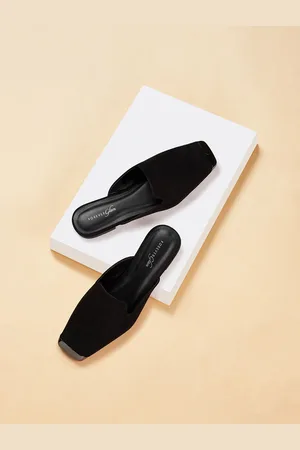 Pantaloons Women Open Toe Flats with Bows