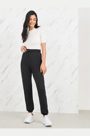 Styli Women Side Pockets Joggers