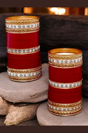 Lucky Jewellery Women Set of 2 Maroon & Gold-Plated White Stone Studded Punjabi Chuda Bangles