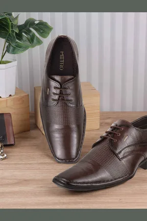 Metro Men Textured Leather Formal Derbys