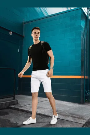 Highlander Men White Solid Slim Fit Chino Shorts