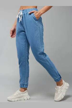 DOLCE CRUDO Women Regular Lightweight Fit Mid Rise Regular Length Non-Stretchable Denim Joggers