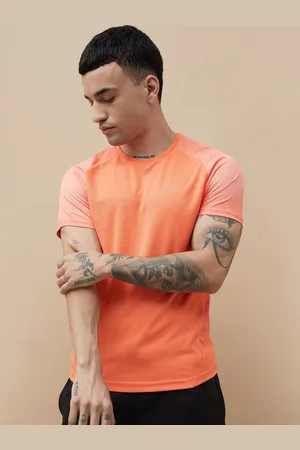 Lifestyle Men Pockets T-shirt