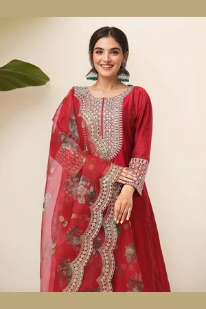Ishin Women Ethnic Motifs Yoke Design Regular Thread Work Kurta with Trousers & With Dupatta