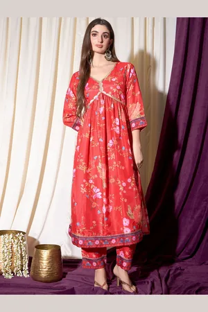 indo street Women Floral Printed Empire Kurta with Trousers