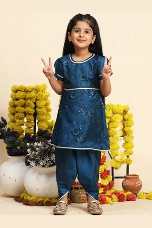 Cutiekins Girls Floral Embroidered Sequinned Puffed Sleeves Net A-Line Kurta & Dhoti Pants