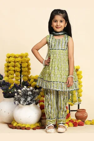 Cutiekins Girls Ethnic Motifs Printed Gotta Patti Pure Cotton Kurta with Salwar & Dupatta