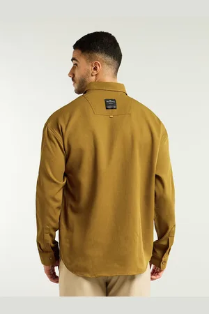 Beyoung Men Spread Collar Solid Cotton Relaxed Fit Casual Shirt