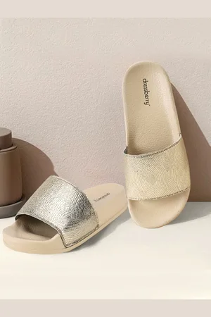 DressBerry Women Embellished Sliders