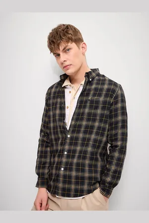 The Bear House Men Button-Down Collar Checked Cotton Slim Fit Casual Shirt