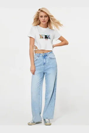 JC Mode Women Graphic Printed Crop Top