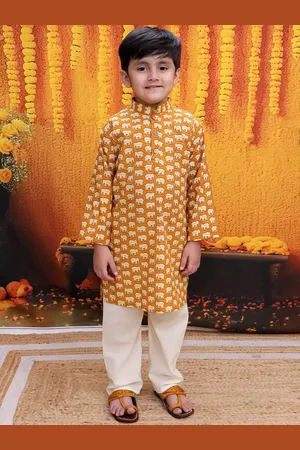 BownBee Boys Ethnic Motifs Printed Pure Cotton Kurta With Trousers