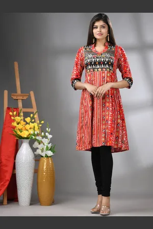 Charukriti Women Printed Kurta