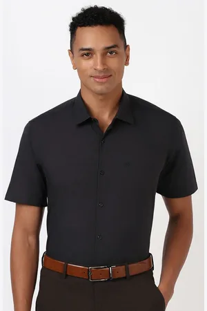 Peter England Men Spread Collar Solid Polycotton Formal Shirt