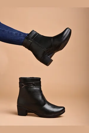 Shoetopia Women Block-Heeled Regular Boots