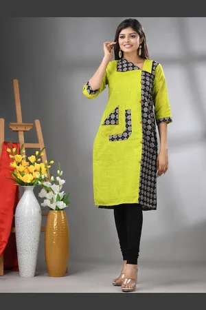 Charukriti Women Floral Printed Kurta