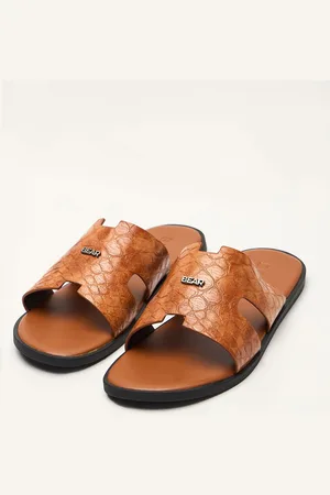The Bear House Men Solid Comfort Sandals
