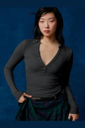 JC Mode Women Solid V-Neck Top