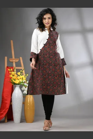 Charukriti Women Floral Printed Flared Sleeves Kurta