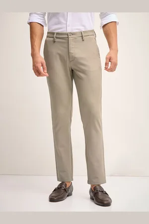 The Bear House Men Slim Fit Mid-Rise Flat-Front Trousers