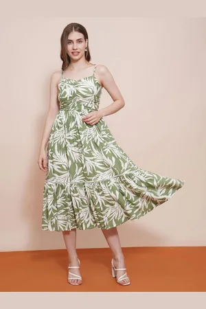 Globus Women Sweetheart Neck Strappy Shoulder Smocked Pleated Fit & Flare Midi Dress