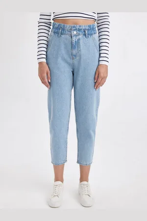 DeFacto Women Solid Cotton Mid-Rise Regular Fit Jogger