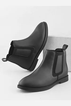 Roadster The Lifestyle Co Men Slip On Chelsea Boots