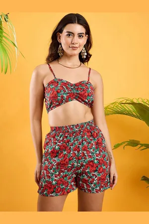 Berrylush Floral Printed Top with Short And Shrug
