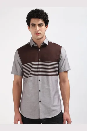 Calvin Klein Men Cutaway Collar Colourblocked Cotton Casual Shirt