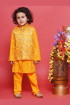 Little Bansi Boys Striped Mandarin Collar Pure Cotton Kurta with Pyjama & Nehru Jacket